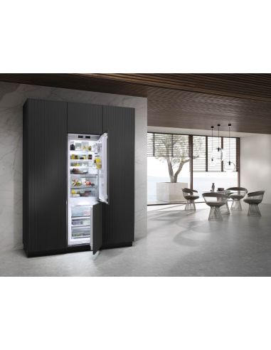 MIELE KFN 7795 C Интегрируемый холодильно-морозильный шкаф с Генератором льда (2)