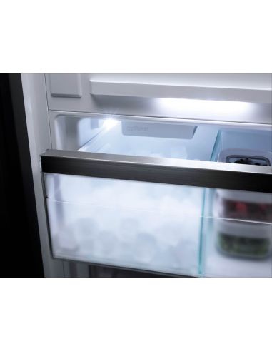 MIELE KFN 7795 C Интегрируемый холодильно-морозильный шкаф с Генератором льда (5)