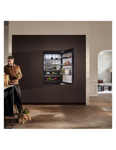 MIELE KFMC 3834 R 70cm MasterCool Black Built-in Refrigerator